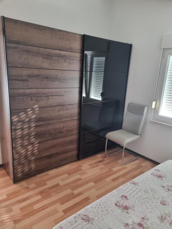 Apartment Lena *