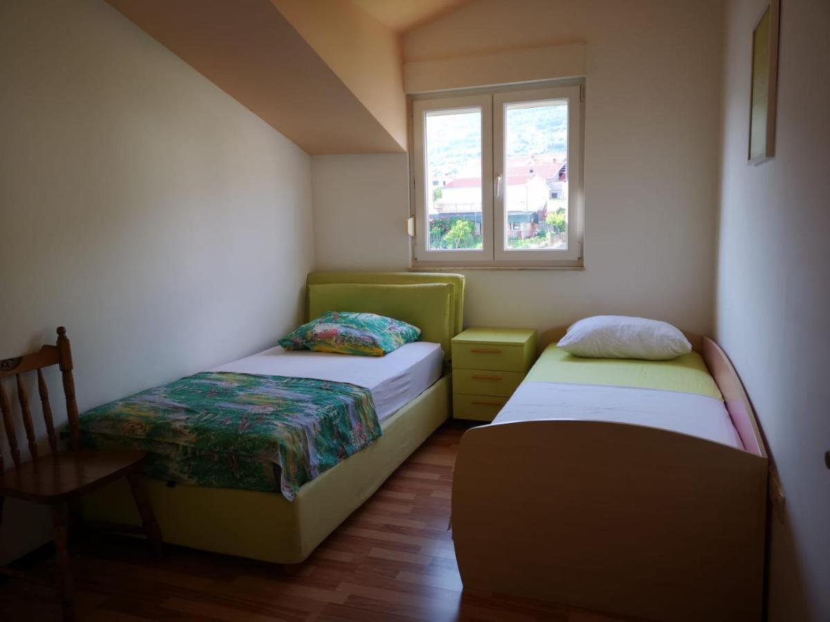 Lena Apartman Kaštela